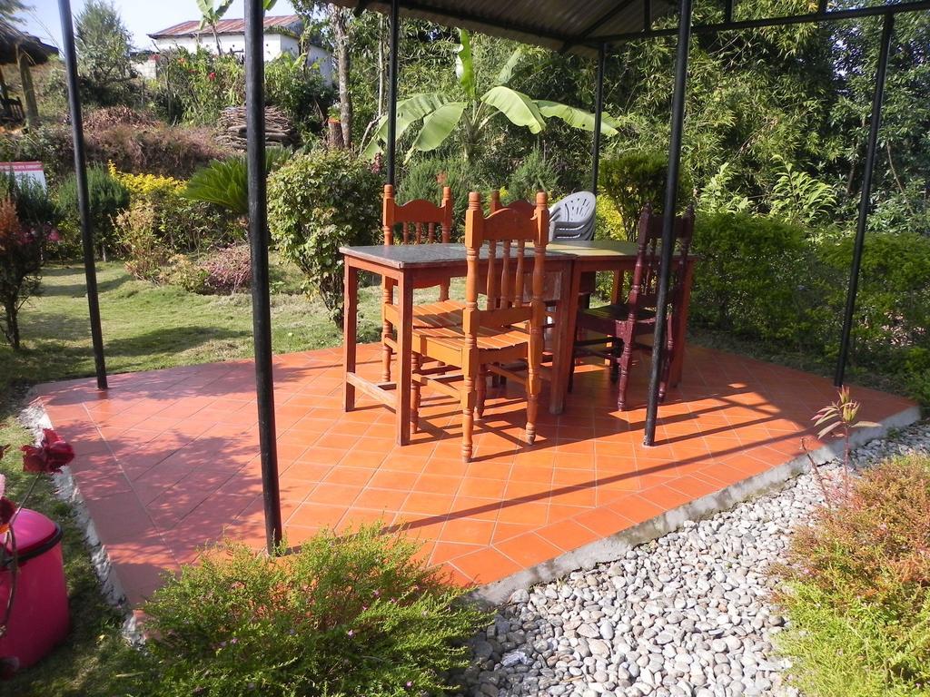 Rupa View Guest House Покхара Екстер'єр фото